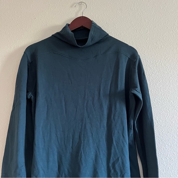 Lululemon Warm Down Funnel Neck Long Sleeve Size 4 in Submarine - Picture 7 of 13